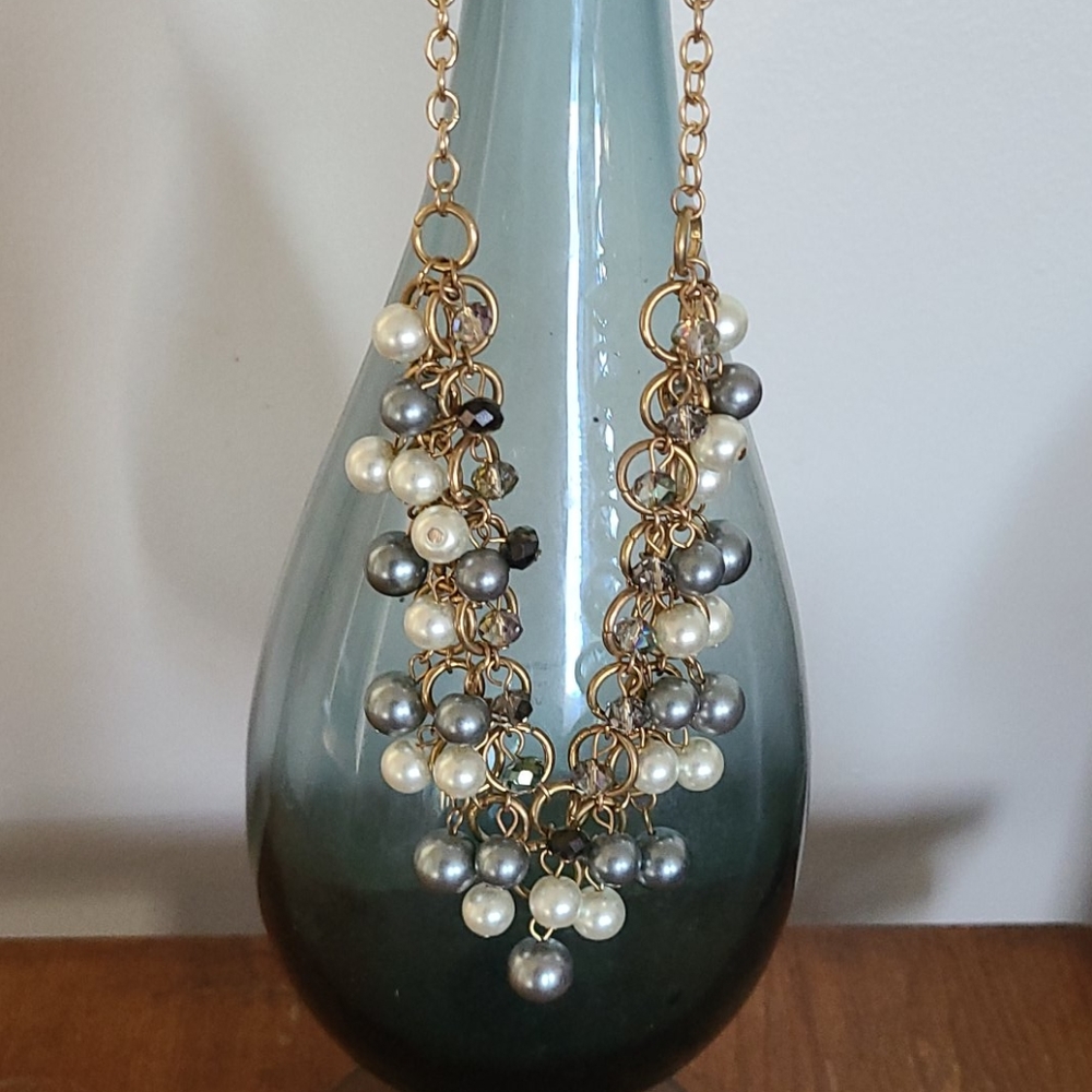 Pearlescent statement necklace